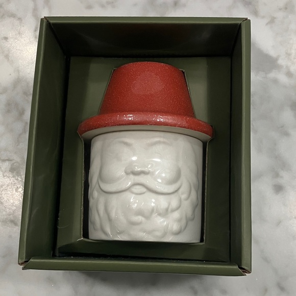 Paddywax Crate & Barrel Santa soy wax Candle with Red Hat match holder 4oz NWT - Picture 4 of 12